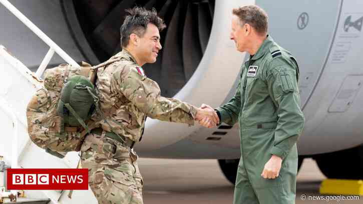 Afghanistan: Final flights arriving as UK's campaign ends - BBC News