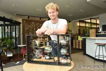 Sam Matthijs leerde drie jaar smeden in Groot-Britannië: “Ik ga voor duurzame en unieke objecten” - Gazet van Antwerpen