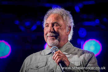 Tom Jones lights up Haydock Park with stirring show - St Helens Star