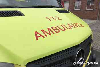 Bestuurster raakt lichtgewond na botsing tegen boom (Dessel) - Gazet van Antwerpen Mobile - Gazet van Antwerpen