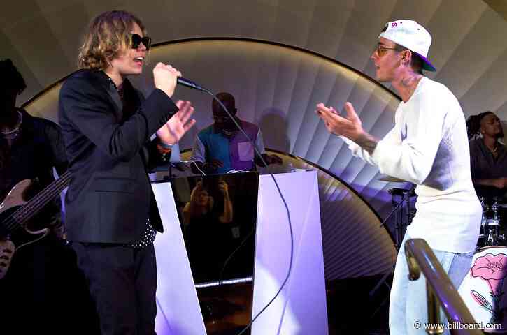 The Kid LAROI & Justin Bieber’s ‘Stay’ Holds Atop Both Billboard Global Charts