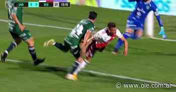 El claro penal que Tello no le dio a River - Olé