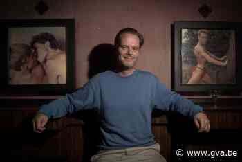 BLIJVEN PLAKKEN. Hoe de regenboogvlag in Antwerpen van anonieme kroegen naar grote discotheken werd verzet - Gazet van Antwerpen