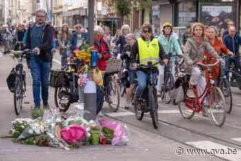 Honderden fietsers voeren actie voor veiligere kruispunten in Antwerpen - Gazet van Antwerpen
