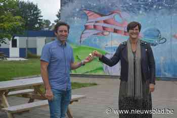 Schoolstart met beperkte coronamaatregelen: “Leerlingen krijgen vaste plaatsen in de klas, maar mogen vrij rondlopen op speelplaats”