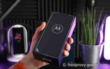 Motorola Moto Edge 20 Pro gets unboxed