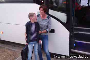 Ondanks beloftes van De Lijn en politici: “Ook Warre zit nog elke dag drie uur op de bus”