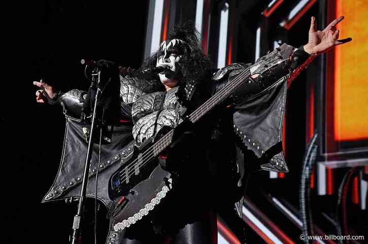 Kiss’ Gene Simmons Slams ‘Evil, Self-Serving’ Politicians Focused on Re-Election, Not Saving Lives