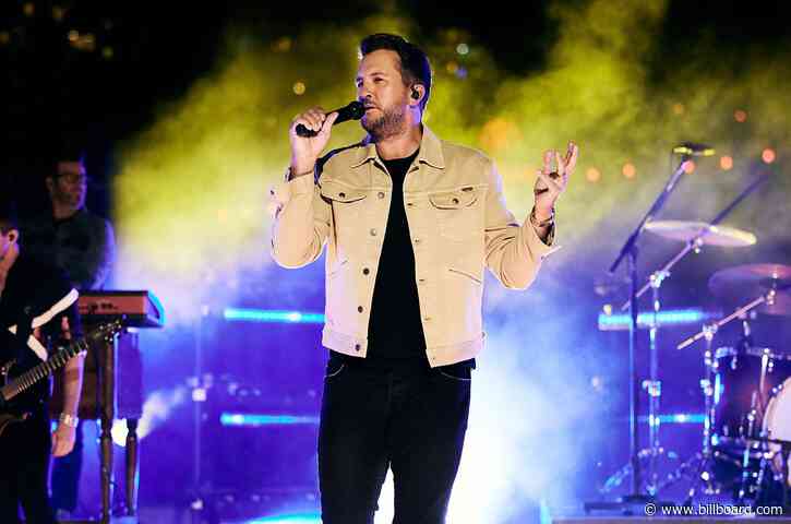 Luke Bryan Rides ‘Waves’ to His 25th No. 1 on Country Airplay Chart