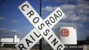 U.S. rail regulator rejects CN's voting trust bid to buy Kansas City Southern