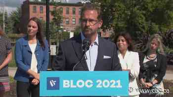 After praising Quebec's egalitarianism, Bloc leader halts questions to female candidate