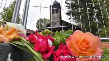 Gottesdienst nach Brand in Uttinger Christuskirche - Süddeutsche Zeitung