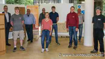 Ausstellung in Dachau: Meisterhafte Unikate - Süddeutsche Zeitung