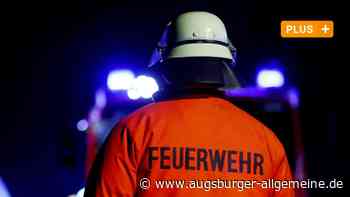 Brand im Textilviertel: Hausbewohner flüchten über Baugerüst vor Feuer