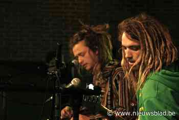 Muzikanten wisselen van terras aan de Wissel (Kasterlee) - Het Nieuwsblad