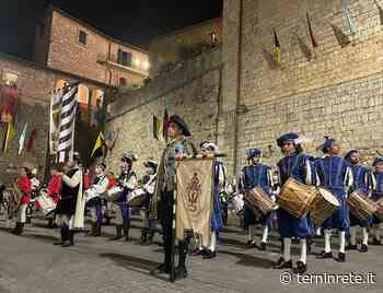 Il gruppo “Nobile Contrada Fiorenza” di Fermo ha vinto il IX Trofeo "Tamburino tra le mura" di Stroncone - Terni in rete