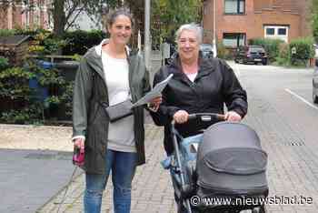 Kinderen doen mee aan de Zoek-Mee-Wandeling