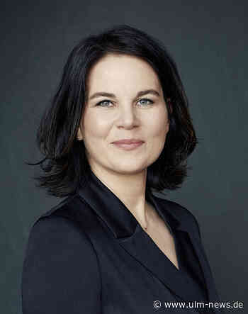 Grüne Kanzlerkandidatin Annalena Baerbock spricht auf dem Münsterplatz in Ulm