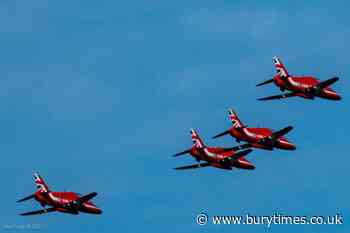 Red Arrows in magnificent flypast over Bury and Bolton - Bury Times