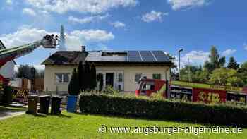 Wohnhaus brennt: Feuerwehr rückt zu Einsatz am Kuhberg in Ulm aus