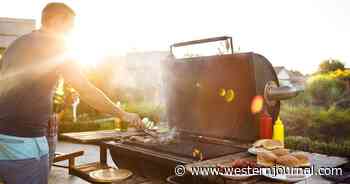 CDC Issues Labor Day Weekend 'Suggestion' for Unvaccinated Americans