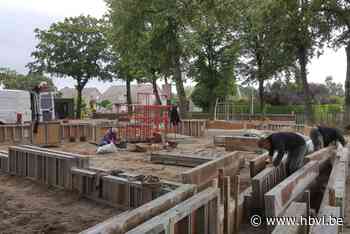 Ouders wijkschool Cocon Kreyel bouwen een nieuwe speelplaats - Het Belang van Limburg