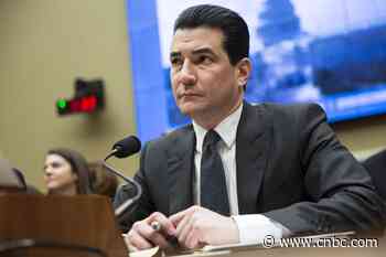 Dr. Scott Gottlieb says people who had Covid won’t be immune forever, should get vaccinated - CNBC