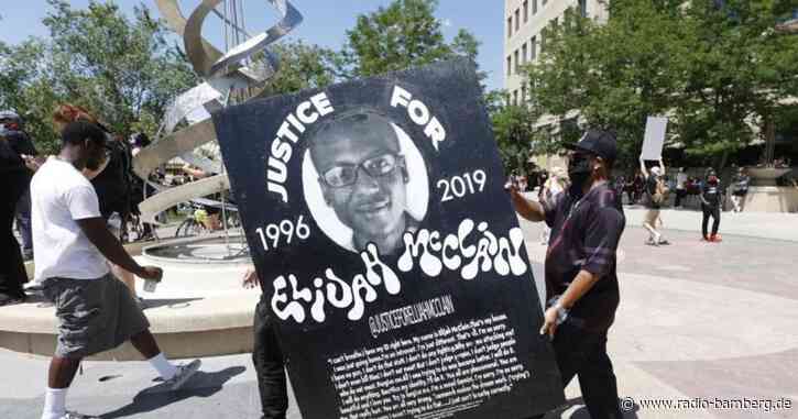 Brutale Festnahme: Polizisten und Sanitäter in USA angeklagt