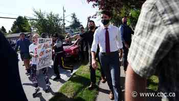 Protests dogging Trudeau on the campaign trail are being loosely organized online