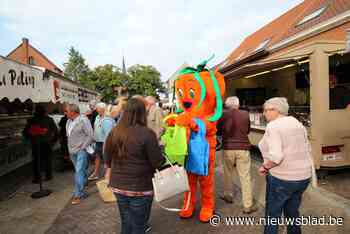 Markt van Vremde begint met twintig kramen