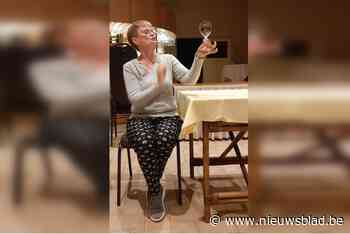 Kattenheye speelt grappige monoloog