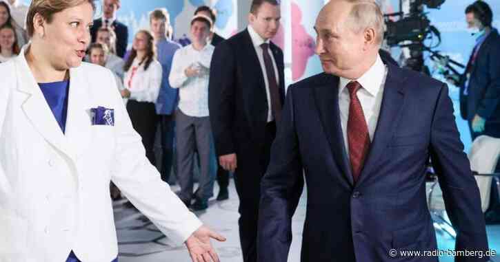 Präsident Putin patzt bei Gesprächsrunde mit Schülern