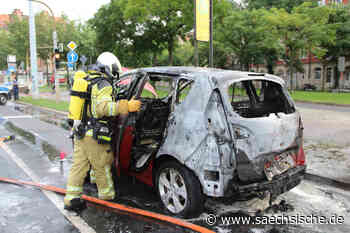 Dresden: Renault brennt in Dresden aus - Sächsische.de