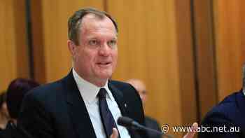 Tax Office boss warned he 'could face fines or jail' if he doesn't hand over JobKeeper data