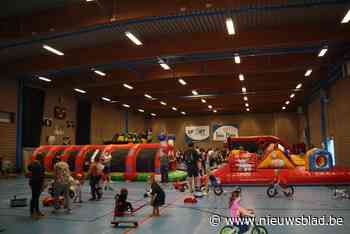 Honderdtal kinderen leven zich uit tijdens kleuterhappening