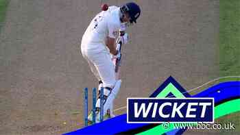 England v India: Umesh Yadav bowls Joe Root for 21