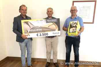 Guido wint cheque van 2.500 euro van middenstandactie (Riemst) - Het Nieuwsblad