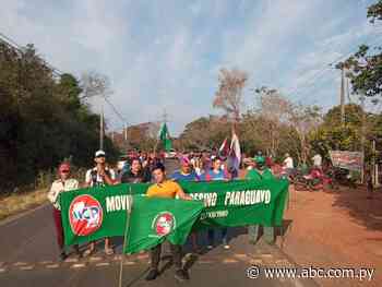Campesinos realizan cierre intermitente del acceso Pirayú-Yaguarón - Nacionales - ABC Color