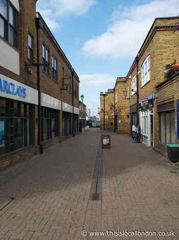 Man shoplifts in Dartford then escapes from security