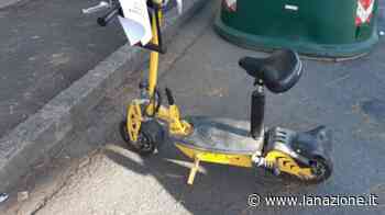 Prato, monopattini 'truccati' e incidenti: stretta sui controlli - LA NAZIONE