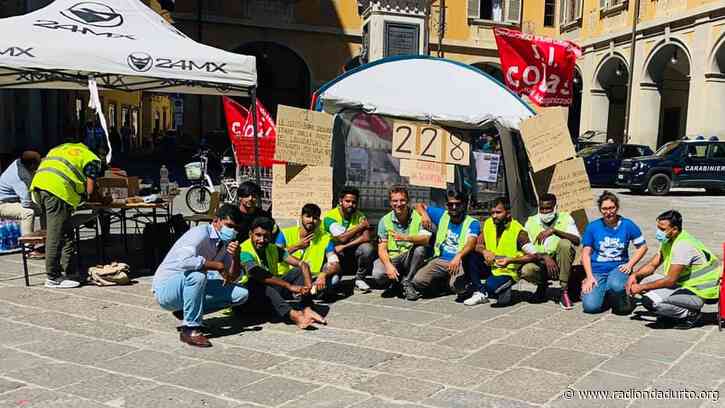 LAVORO: PRESIDIO PERMANENTE E SCIOPERO DELLA FAME DEGLI OPERAI TEXPRINT DI PRATO - Radio Onda d'Urto