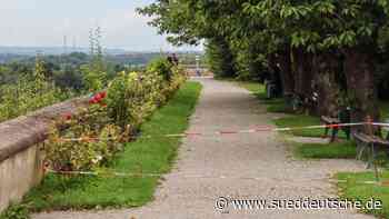 Schloss Dachau: Löcher am Hofgarten geben Rätsel auf - Süddeutsche Zeitung