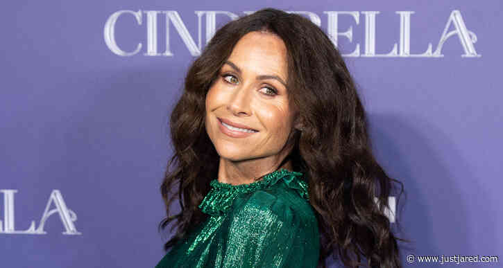 Minnie Driver Travels to London for U.K. Premiere of 'Cinderella'