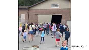 Seneca Park Zoo shelters in place after lion briefly escapes den