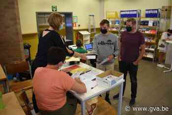 Campus Rozenberg verdeelt 1450 iPads onder leerlingen (Mol) - Gazet van Antwerpen Mobile - Gazet van Antwerpen