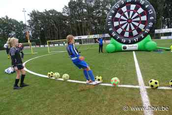 Meisjes leren voetballen op Futbalista Festival bij KFC Paal-Tervant - Het Belang van Limburg
