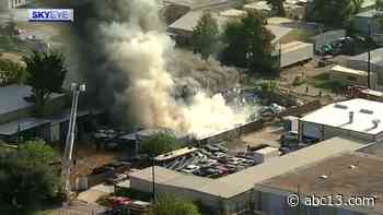 Houston Fire Department contains 3-alarm fire at warehouse storing dollar-store goods - KTRK-TV