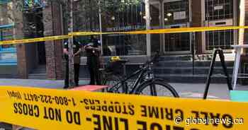 Woman seriously injured after stabbing in downtown Toronto, suspect in custody: police - Globalnews.ca