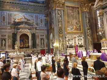 L'ultimo grande abbraccio al sindaco Marco Di Capua - TWebNews