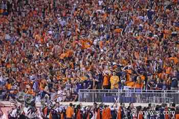 Virginia Football Welcomes Fans to Scott Stadium After Near Two Year Hiatus - CalBearsMaven